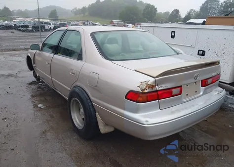 1999 Toyota Camry Le из США, поврежденный, VIN 4T1BG22K9XU431238